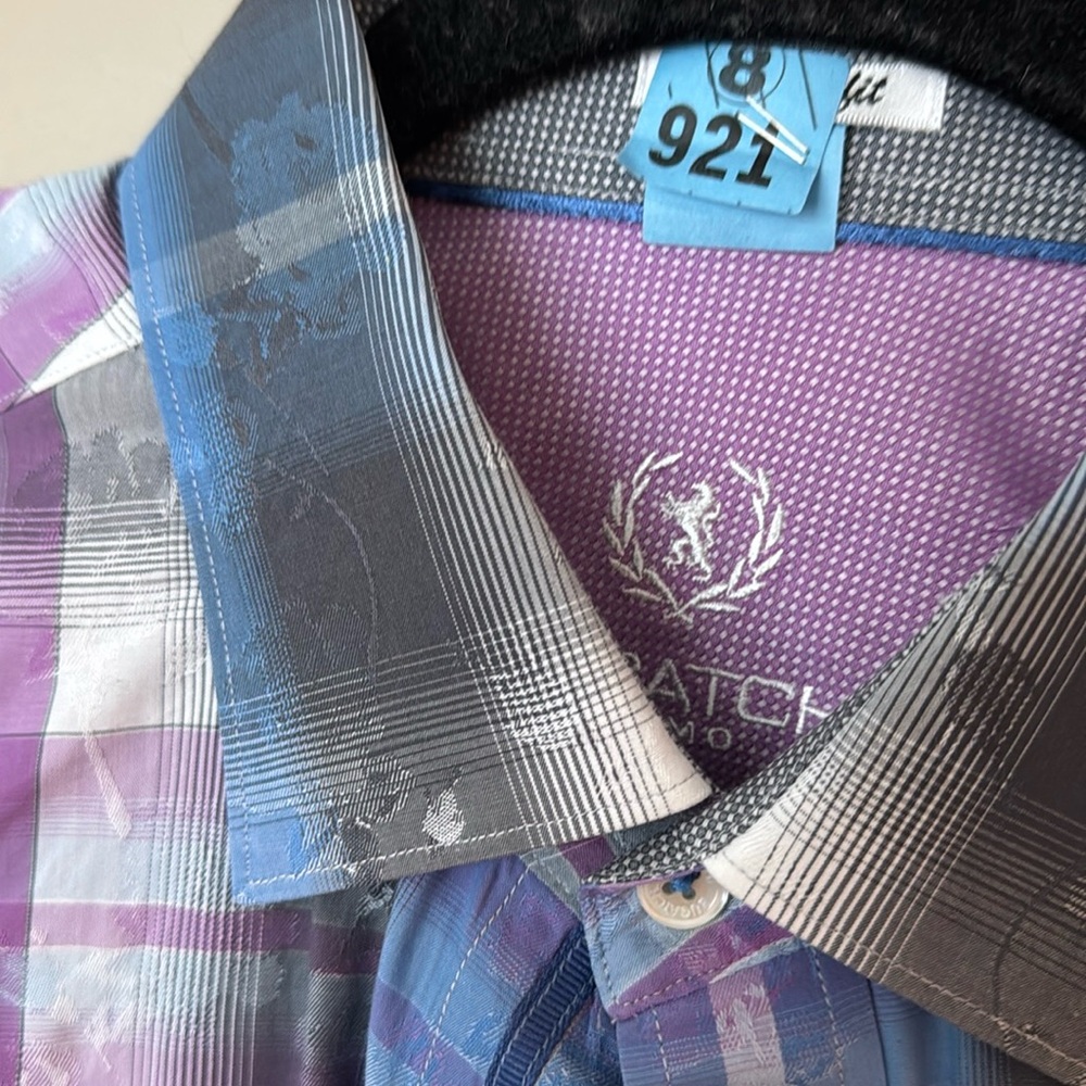 Bugatchi Button-Up Size M/L - Picture 3 of 3